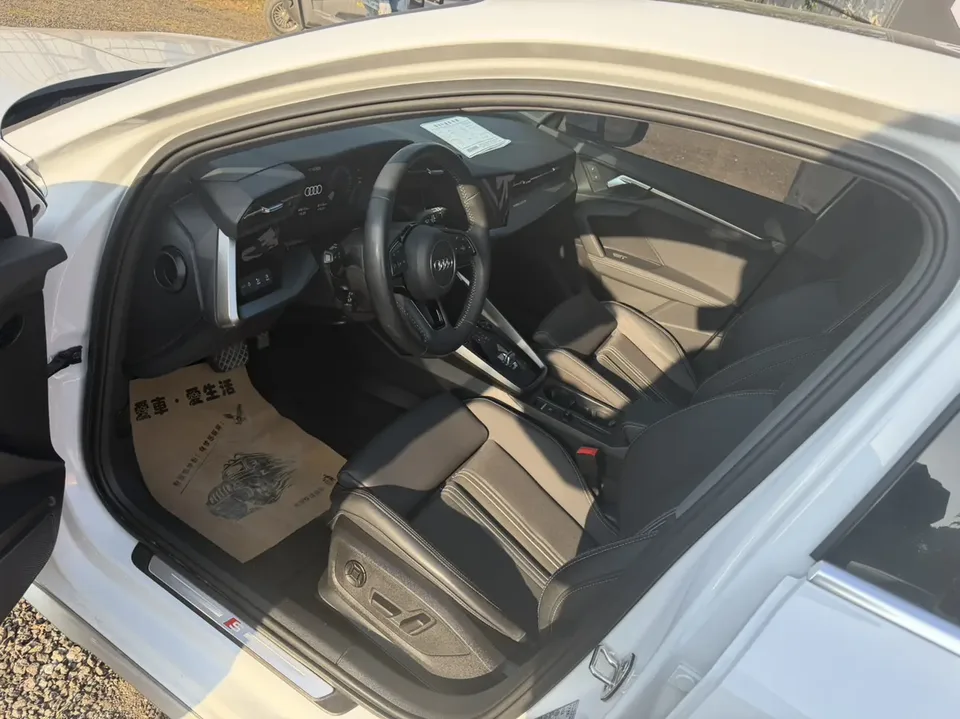 Audi A3 A3 2022 Sportback 35 TFSI stylish and sporty 2022 — thumbnail 3