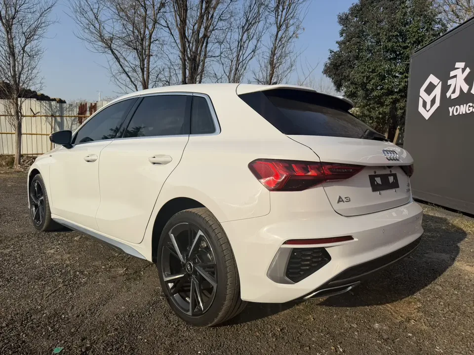 Audi A3 A3 2022 Sportback 35 TFSI stylish and sporty 2022 — thumbnail 4