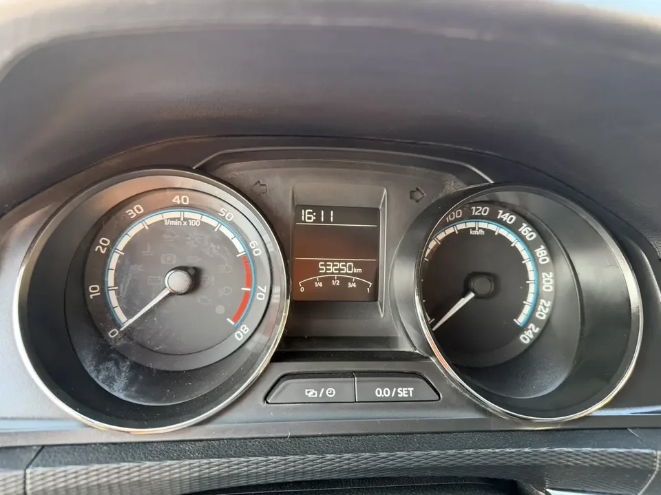 Skoda Comek Comek 2022 1.5L Automatic Comfort Edition 2022 — миниатюра 4