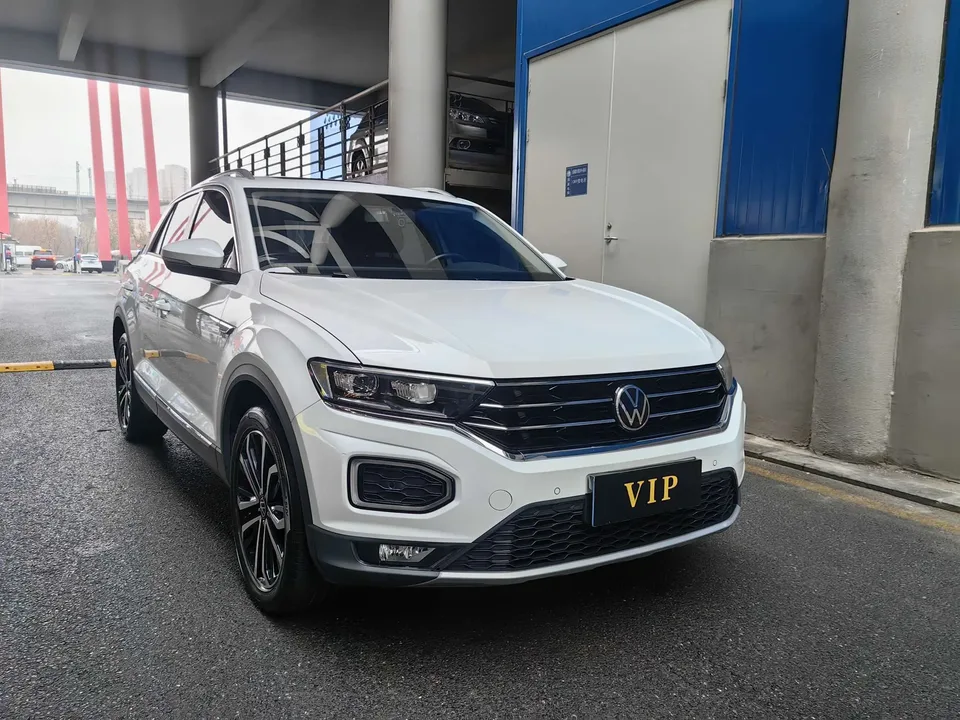 Volkswagen T-Roc Tange 280TSI DSG two-wheel drive comfort PLUS 2022 — миниатюра 3