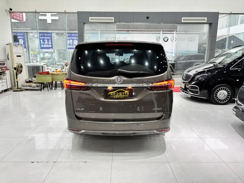 Buick GL8 GL8 2023 Buick GL8 2023 Land Business Class 2.0T Comfort Edition 2023 — thumbnail 2