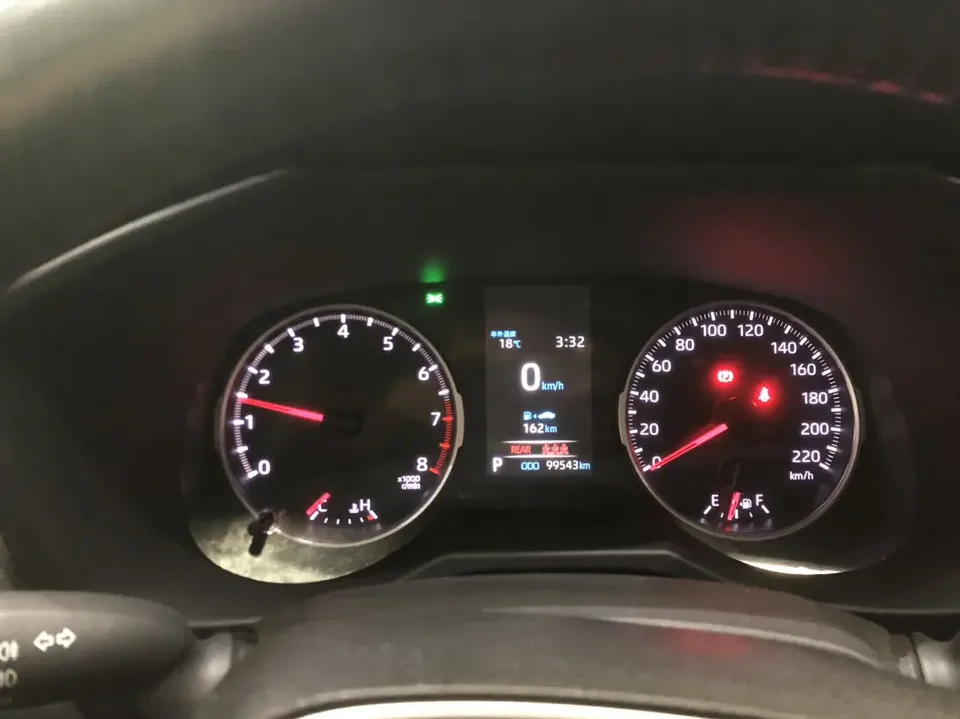 Toyota Willanda 2.0L two-wheel drive luxury PLUS version 2022 — миниатюра 4