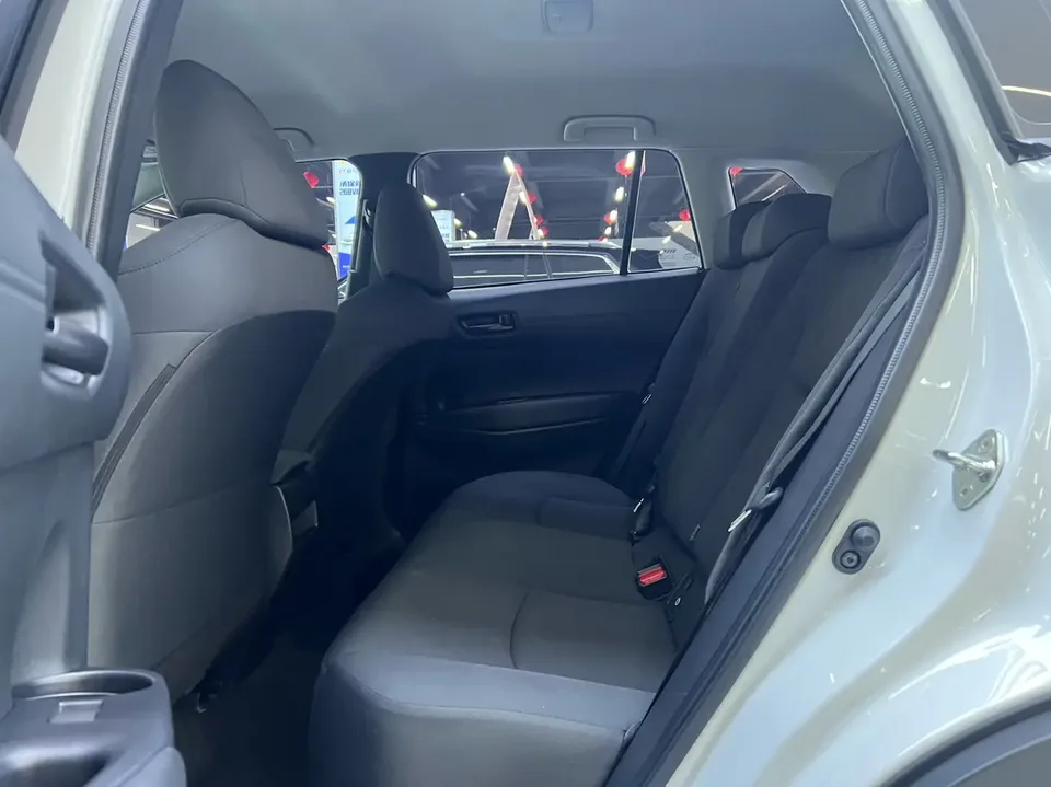 Toyota CorollaCross 2.0L CVT Pioneer Edition 2025 — миниатюра 4