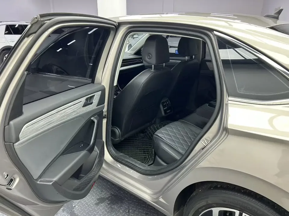 Volkswagen Sagitar 2023 Sagitar 280TSI DSG Beyond Edition Lite 2022 — миниатюра 4