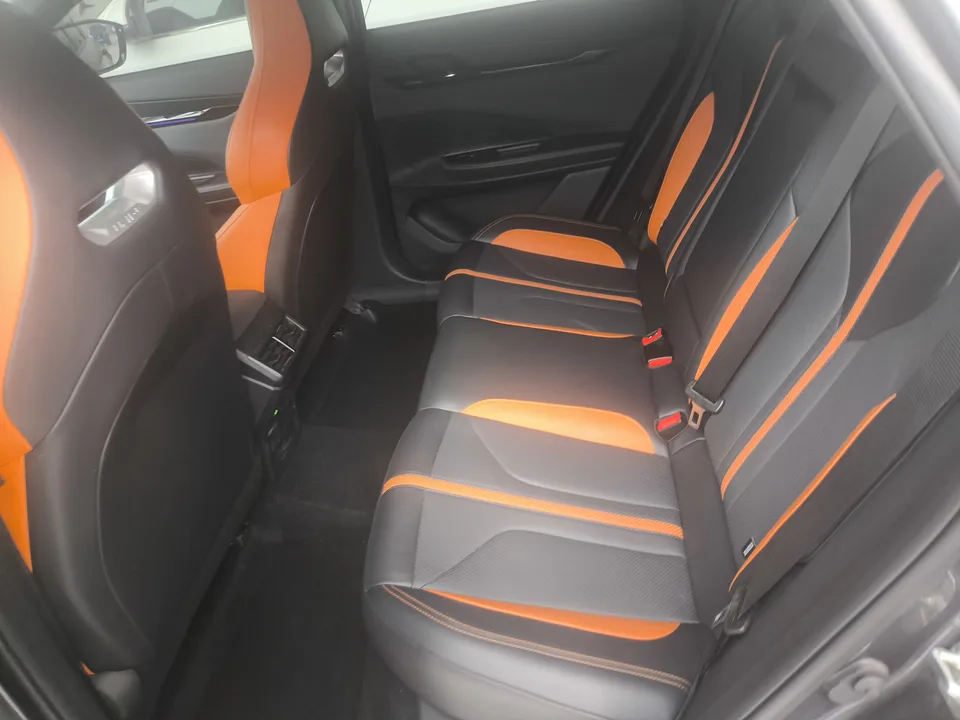 Changan UNI-V 1.5T Premium Sports Edition 2024 — миниатюра 3
