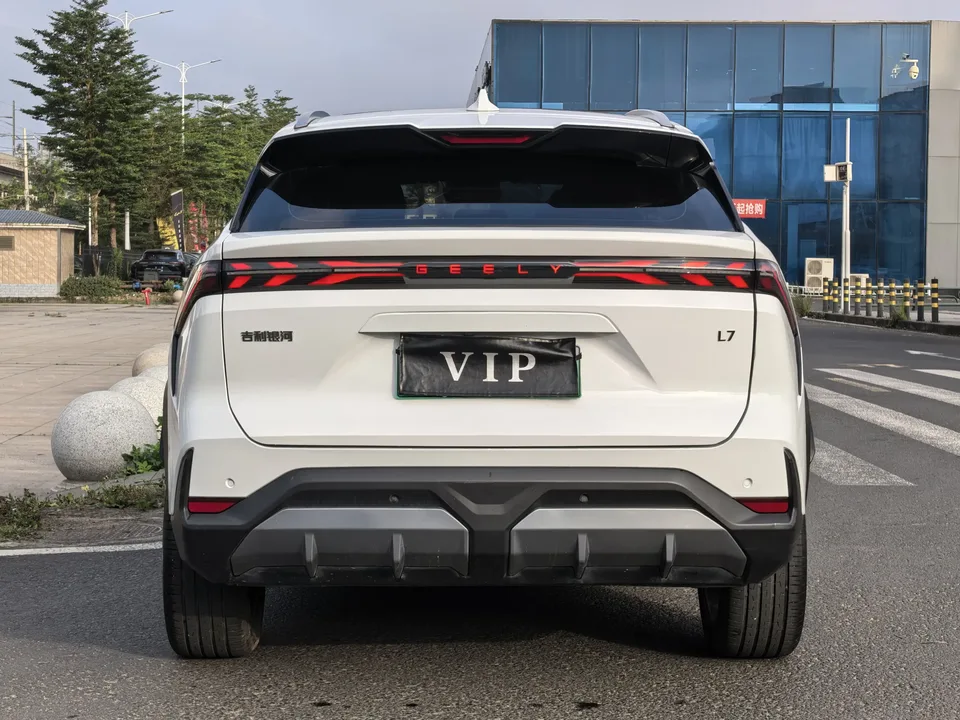 Geely Galaxy L7 1.5T DHT 55km AIR 2024 — миниатюра 2