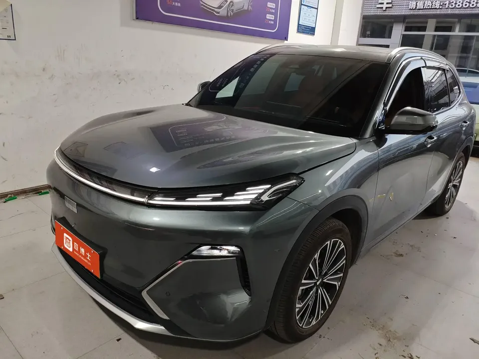 Geely Galaxy Starship 7 EM-i 2025