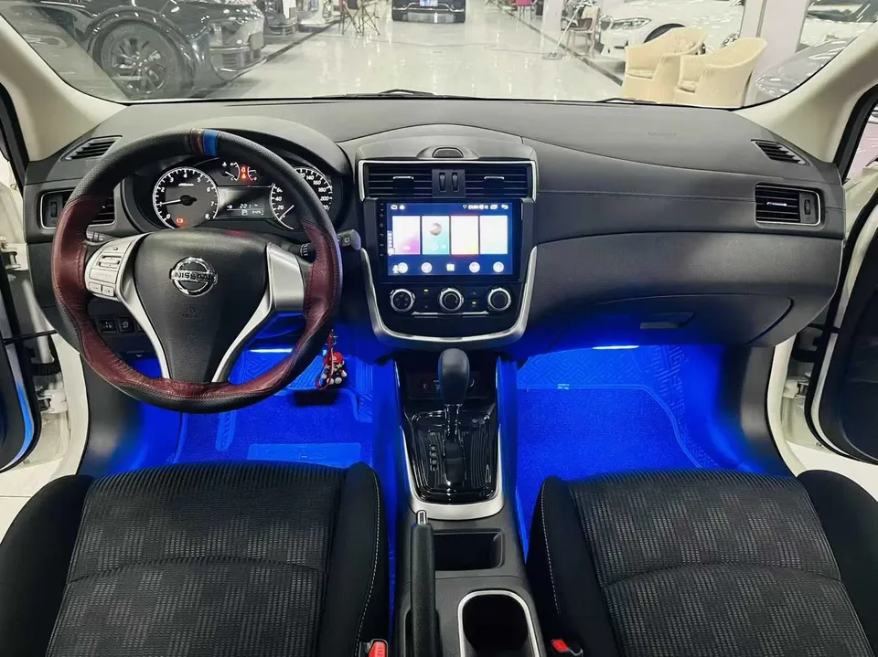 Nissan Tiida Tiida 2021 Tiida 2021 1.6L CVT Cool Edition 2023 — миниатюра 4