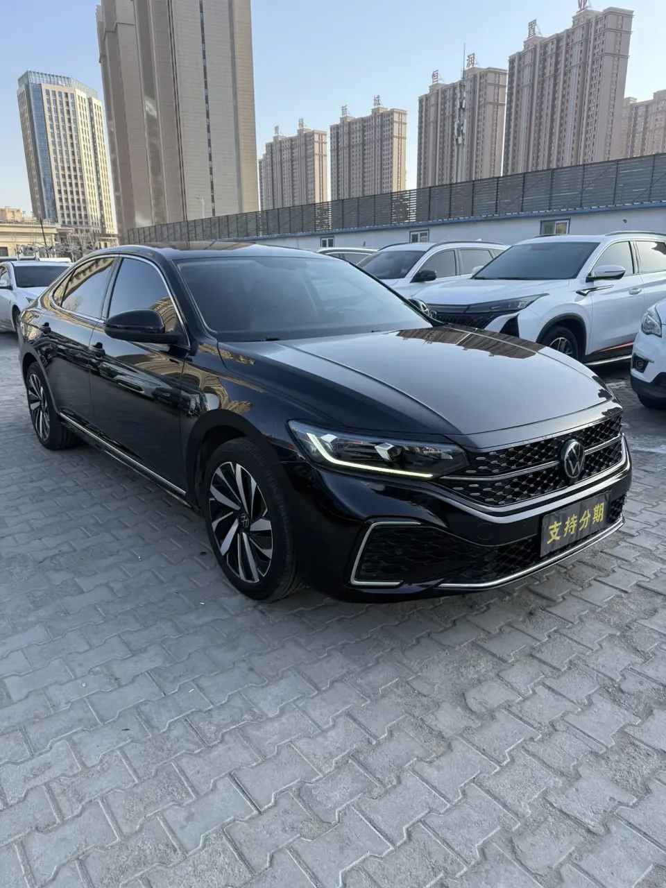 Volkswagen Passat facelift 330TSI Elite Edition 2023 — миниатюра 3