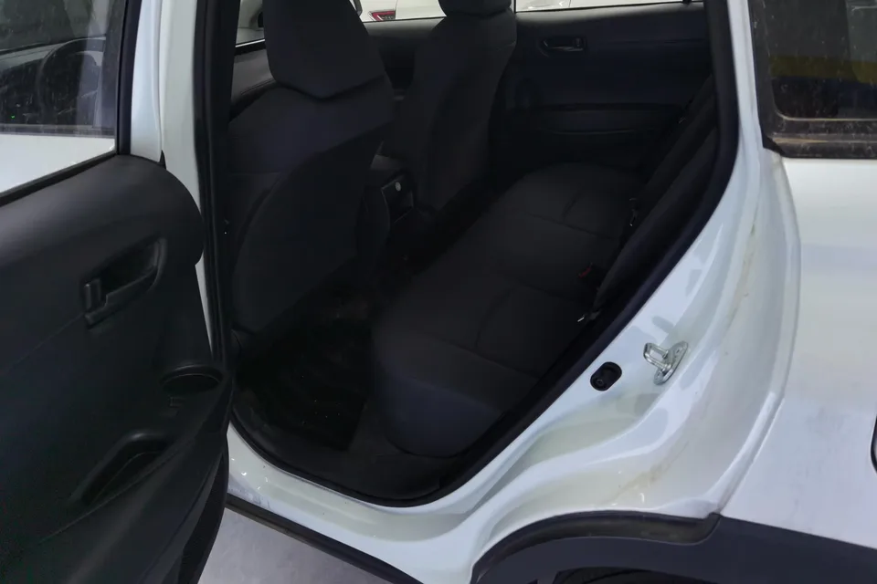 Toyota CorollaCross 2.0L CVT Pioneer Edition 2024 — миниатюра 2
