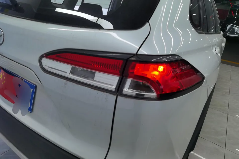 Toyota CorollaCross 2.0L CVT Pioneer Edition 2024 — миниатюра 4