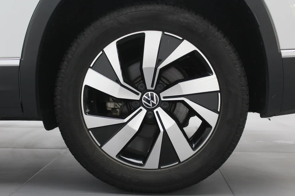 Volkswagen Tayron 330TSI 2WD 3rd Anniversary Limited Edition 2022 — миниатюра 3