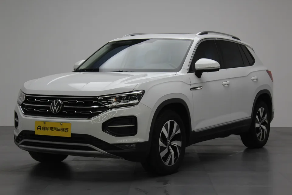 Volkswagen Tayron 330TSI 2WD 3rd Anniversary Limited Edition 2022 — фото 1, купить с доставкой в Москву