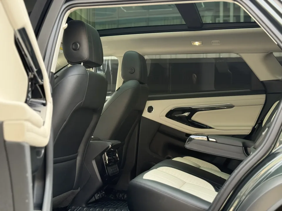 Land Rover Range Rover Evoque Range Rover Evoque 2022 Aurora L 249PS Corinth Bronze Special Edition 2022 — thumbnail 5