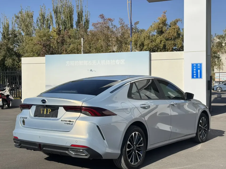 GAC Trumpchi Shadow Leopard Shadow Leopard 2023 2.0L DHT High Energy Hybrid Edition 2023 — миниатюра 2