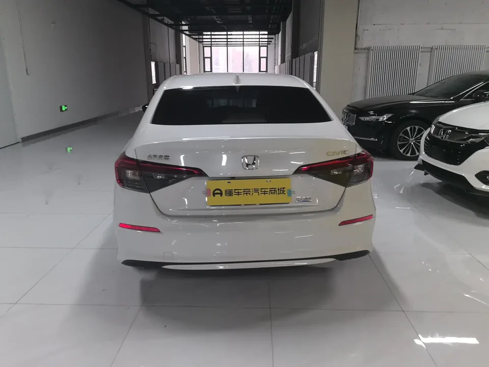 Honda CIVIC Civic 240TURBO CVT Power Edition 2023 — миниатюра 3