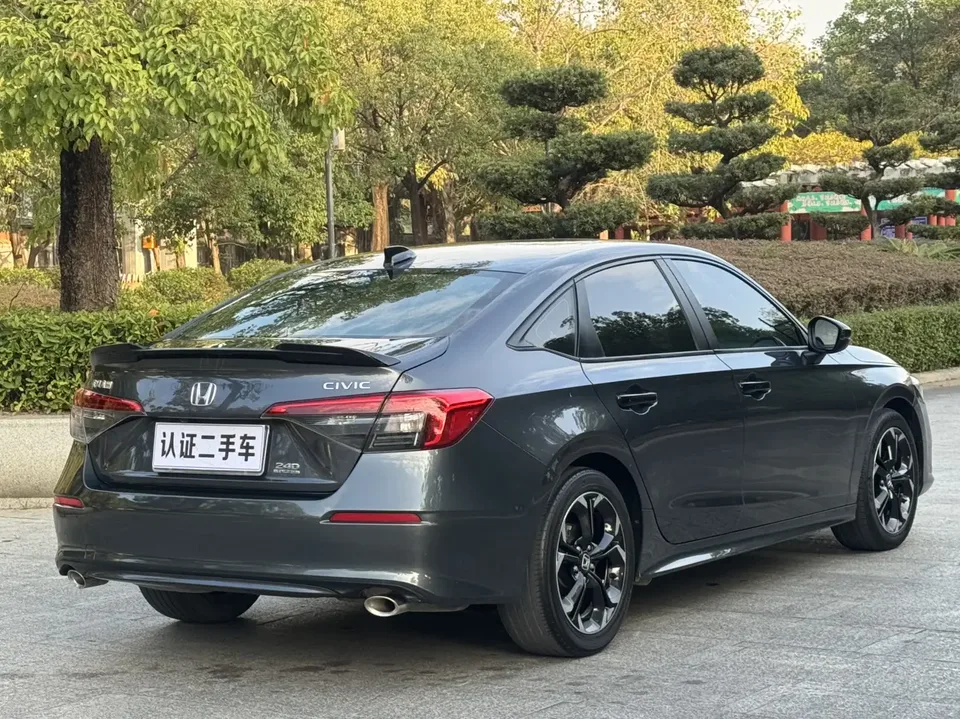 Honda CIVIC 2022 Civic 240TURBO CVT Ignition Edition 2022 — миниатюра 2