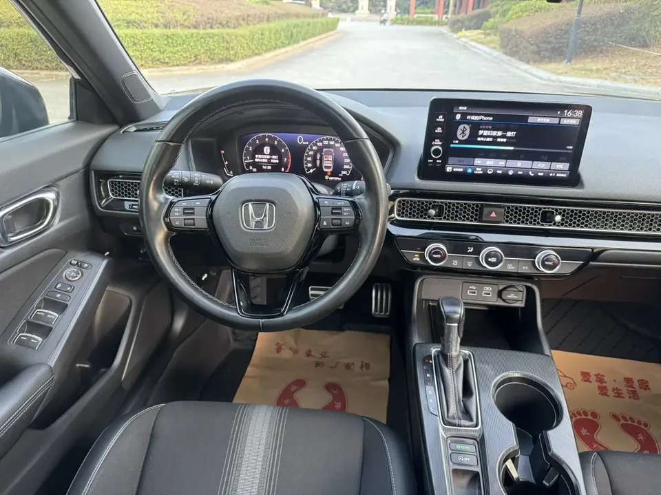 Honda CIVIC 2022 Civic 240TURBO CVT Ignition Edition 2022 — миниатюра 5
