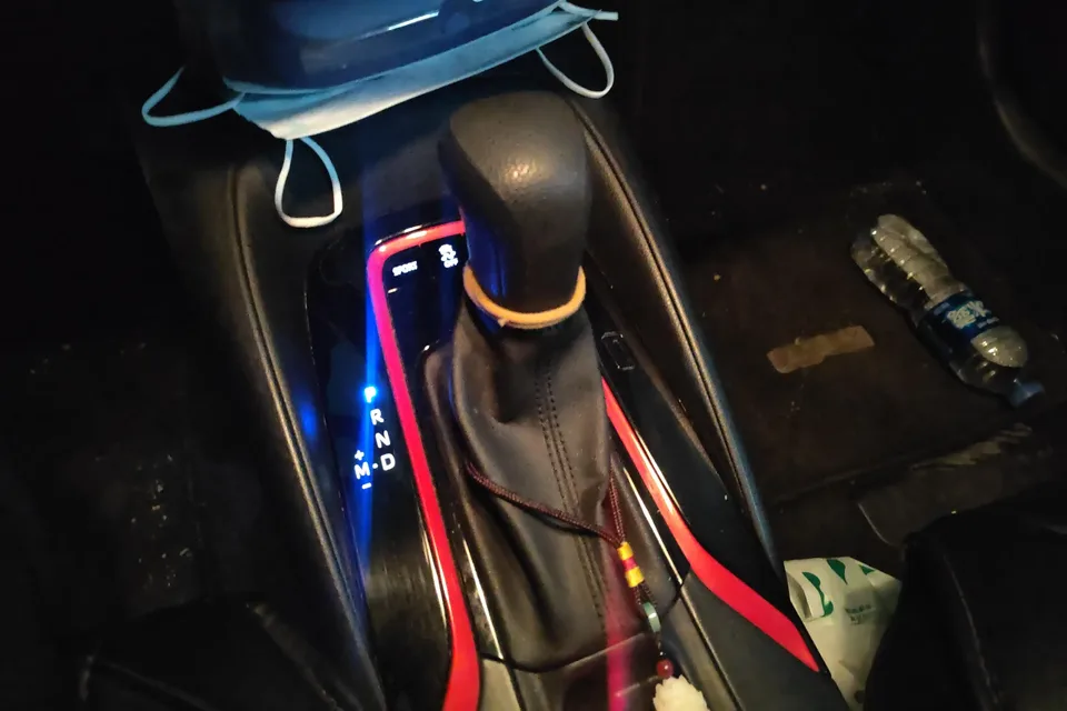 Toyota Levin 2022 Lelink 185T CVT Sports Edition 2023 — миниатюра 4