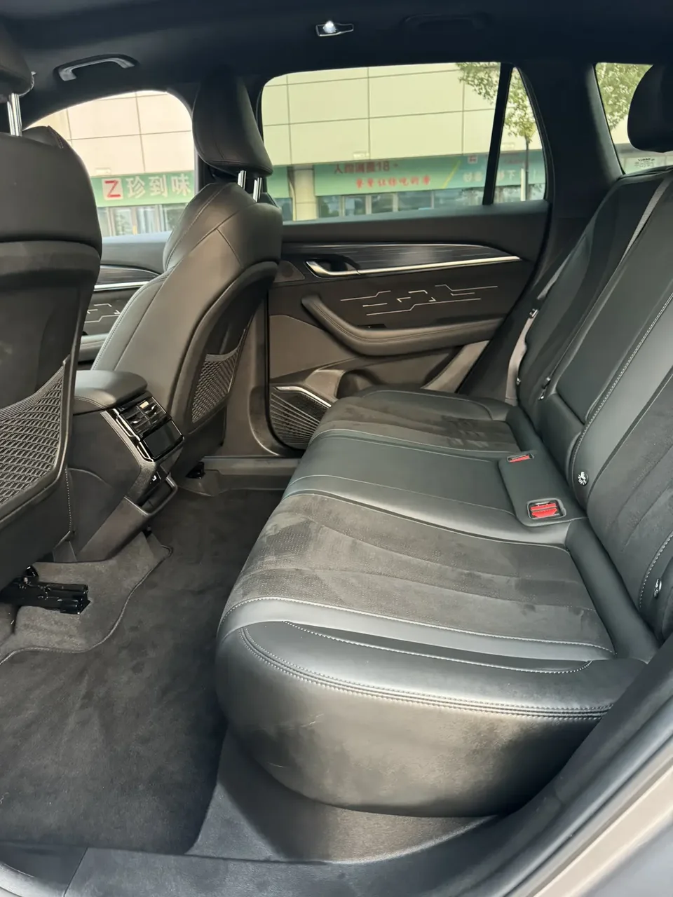 Geely Monjaro Xingyue L 2024 2.0TD High Power Automatic 2WD Skyline Edition 2024 — миниатюра 2