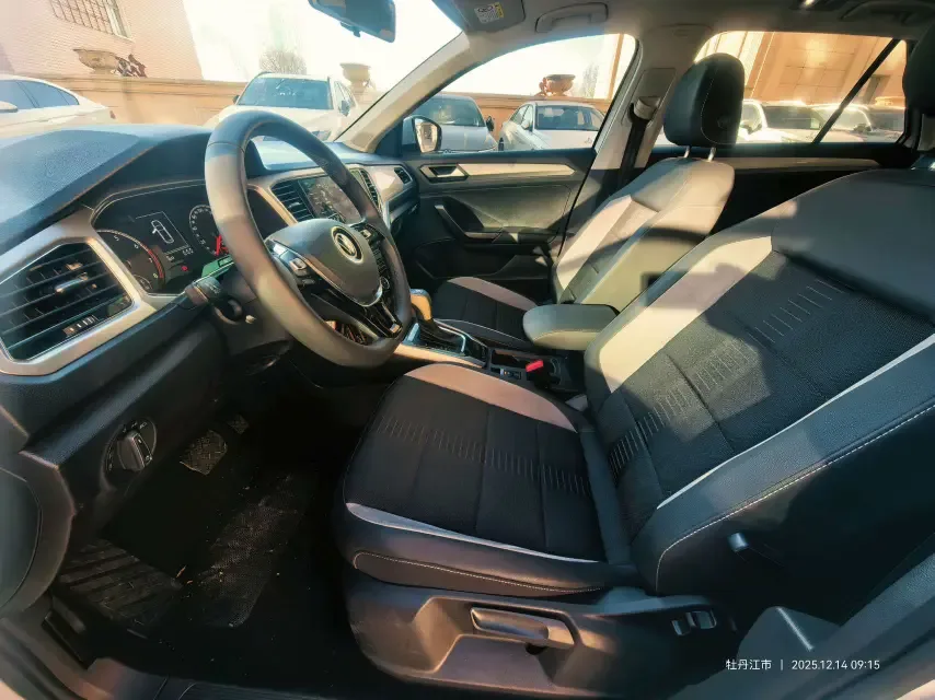 Volkswagen T-Roc Tanyue 280TSI DSG 2WD Elite PLUS 2022 — миниатюра 3
