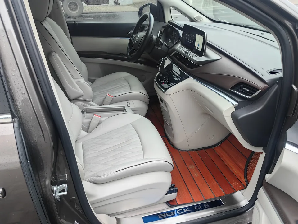 Buick GL8 Buick GL8 2022 Land Business Class 652T Luxury Edition 2022 — миниатюра 2