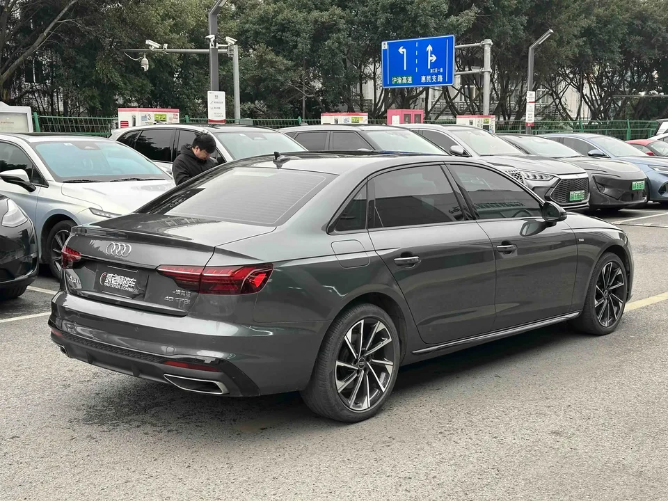 Audi a4 l Audi A4L 2023 40 TFSI Luxury Dynamic 2023 — thumbnail 5