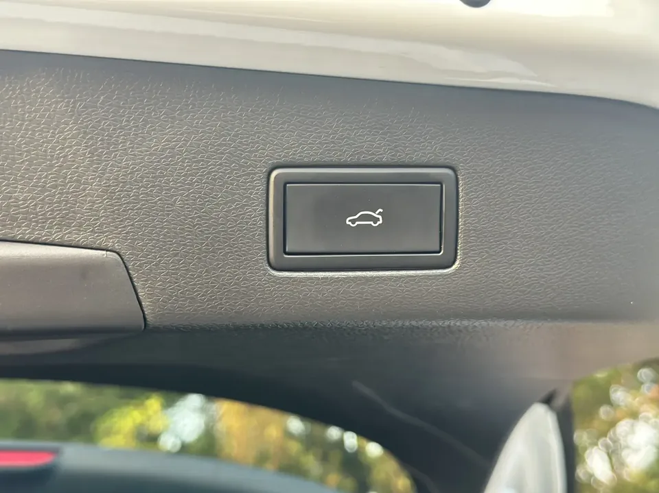 Volkswagen ID.4X Pure Edition 2022 — миниатюра 3