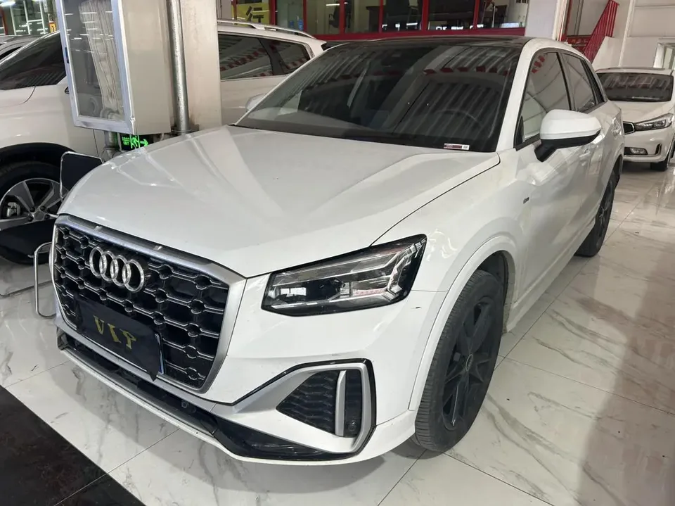 Audi Q2L Audi Q2L 2022 35 TFSI aggressive and dynamic model 2023 — фото 1, купить с доставкой в Москву