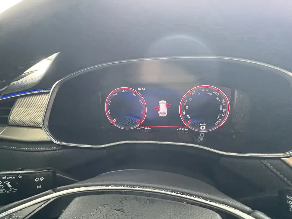 Skoda Kodiaq TSI330 7-seat two-wheel drive luxury version 2022 — миниатюра 2