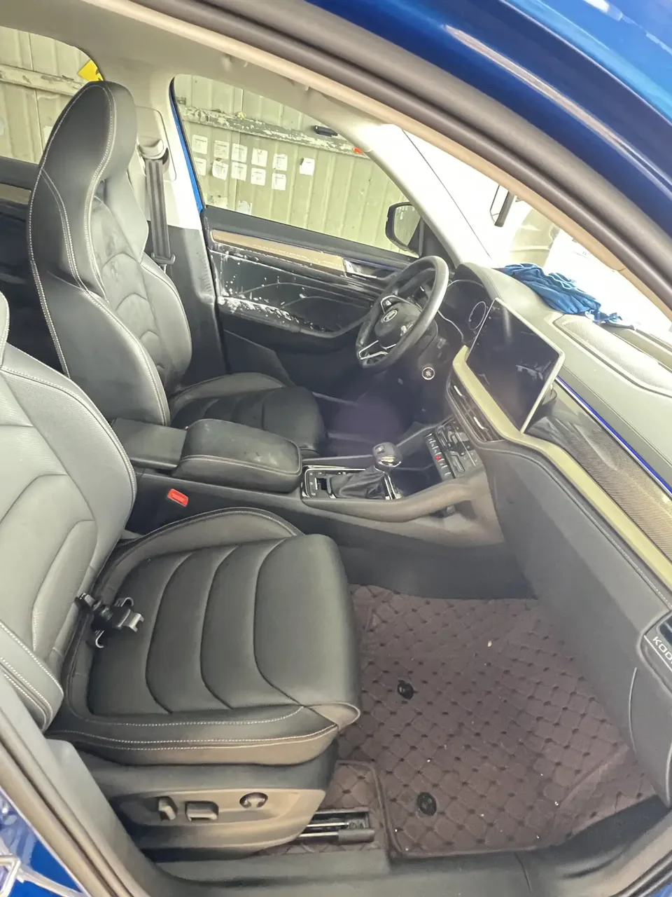 Skoda Kodiaq TSI330 7-seat two-wheel drive luxury version 2022 — миниатюра 4