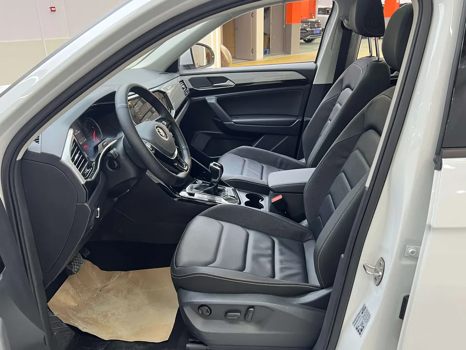 Volkswagen Tayron Tanyue 2022 280TSI 2WD Luxury Smart Edition 2022 — миниатюра 4
