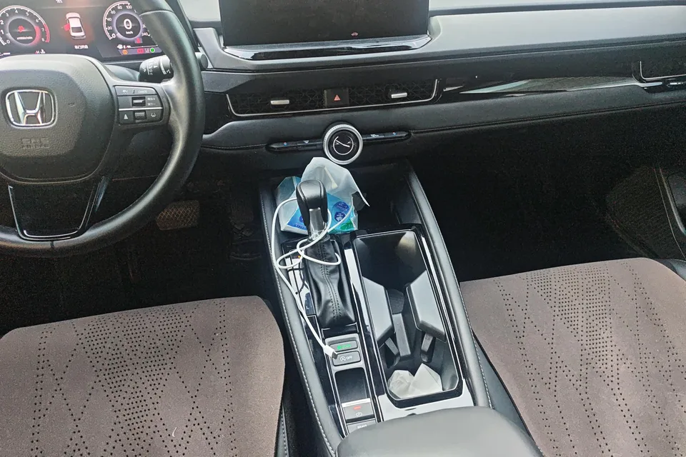 Honda Inspire 260TURBO Exquisite Edition 2023 — миниатюра 5