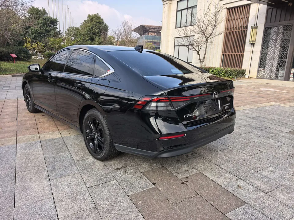 Honda Accord Rui T 260TURBO Deluxe Edition 2025 — миниатюра 2