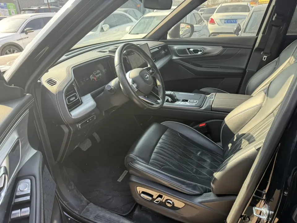 GAC Trumpchi GS8 Trumpchi GS8 2022 Pilot Series 2.0TGDI 2WD Premium Edition 7 Seaters 2022 — миниатюра 3