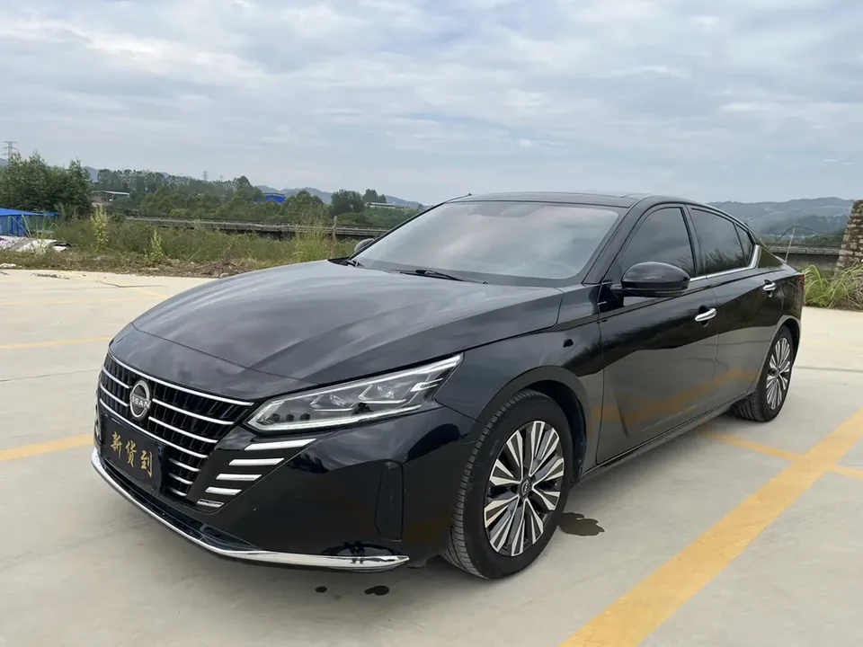Nissan Altima Teana 2022 Teana 2.0L XL-TLS Enjoy Edition 2023 — photo 1, buy with delivery to Moscow