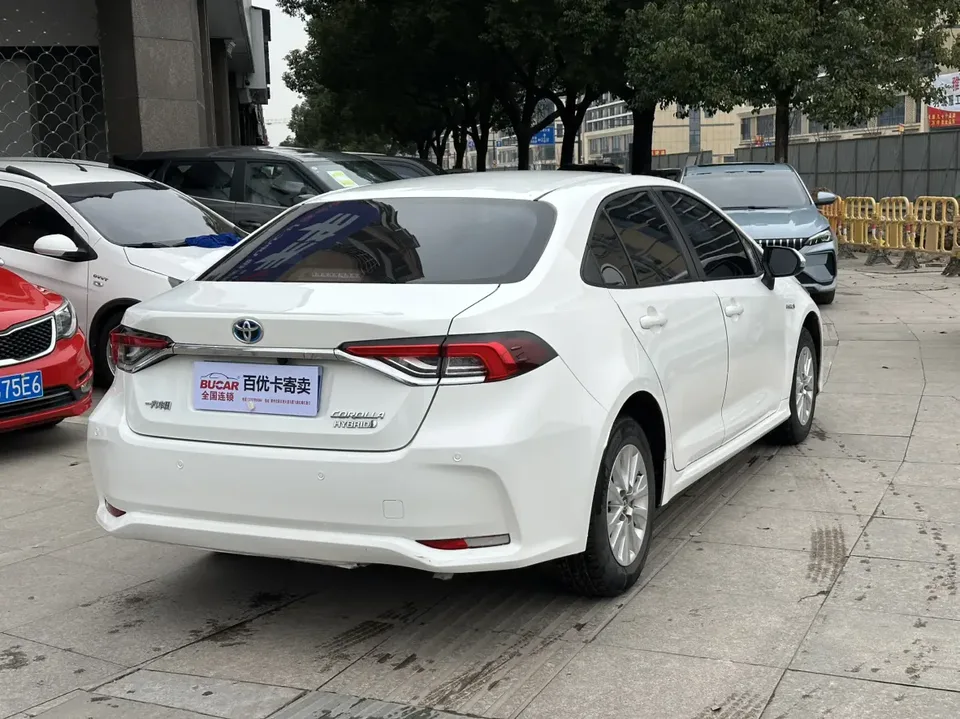 Toyota Corolla Corolla 2023 Intelligent Electric Hybrid Dual Engine 1.8L E-CVT Pioneer Edition 2023 — thumbnail 4