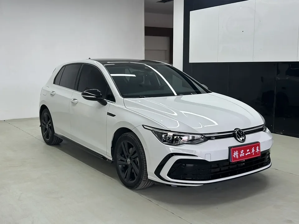 Volkswagen Golf 280TSI DSG R-Line 2023 — миниатюра 3