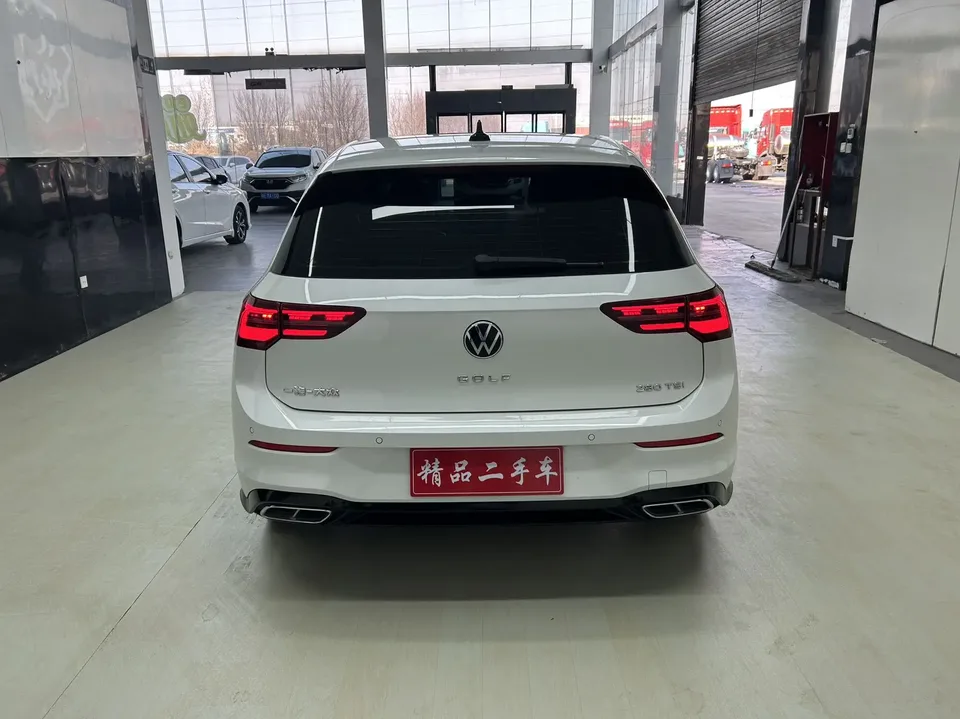 Volkswagen Golf 280TSI DSG R-Line 2023 — миниатюра 5