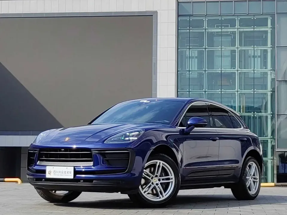 Porsche Macan Macan 2022 Macan 2.0T 2022 — photo 1, buy with delivery to Moscow