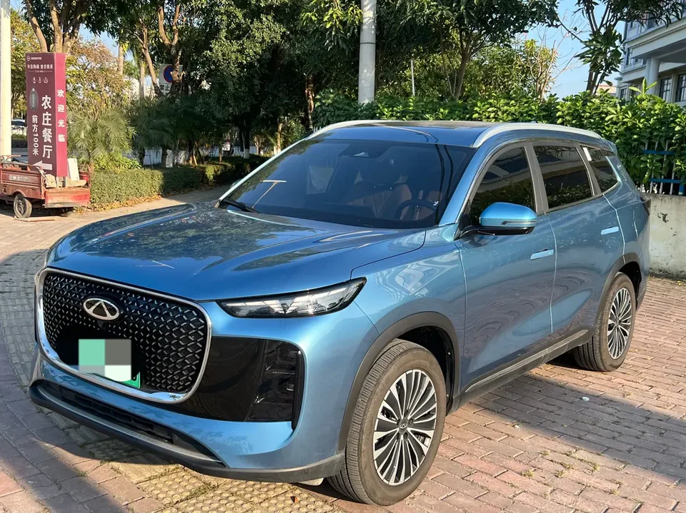 Chery Tiggo 8 PLUS C-DM 2025
