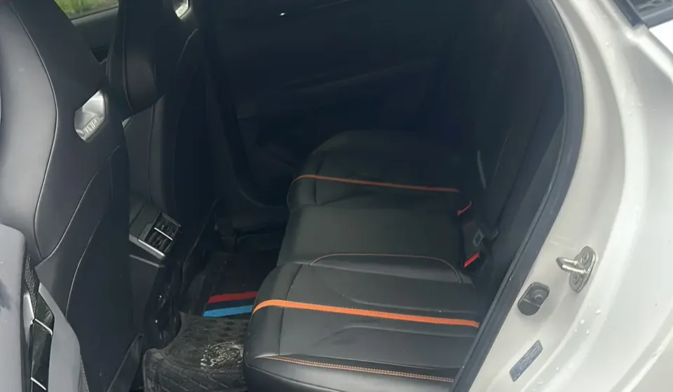 Changan UNI-V 1.5T Premium Edition 2024 — миниатюра 3