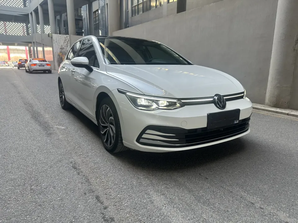Volkswagen Golf 280TSI DSG 30th Anniversary Edition 2022 — миниатюра 3