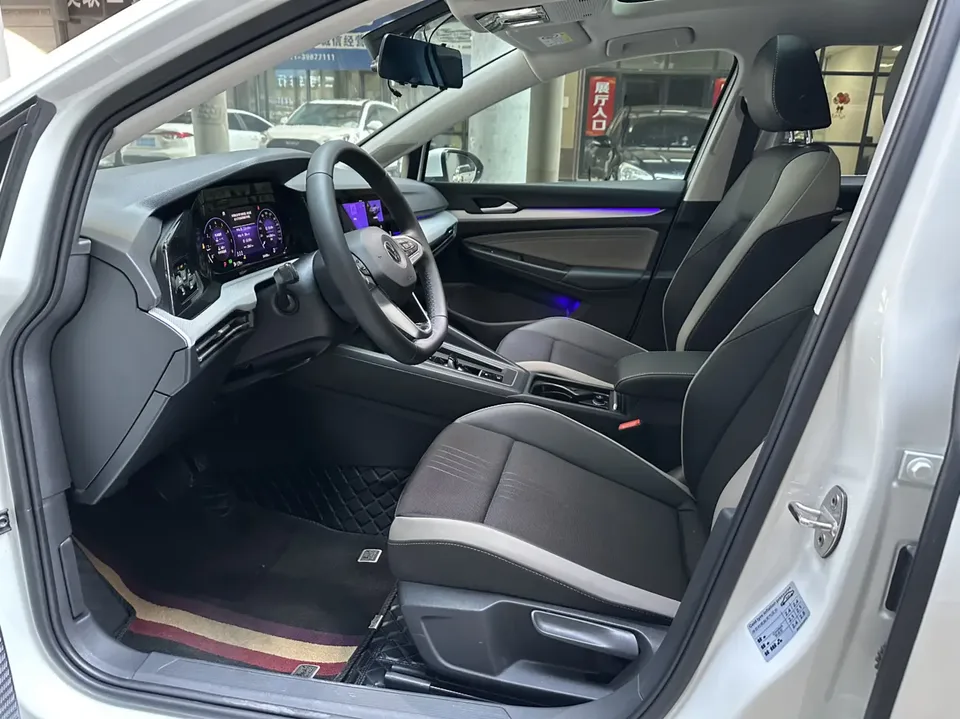 Volkswagen Golf 280TSI DSG 30th Anniversary Edition 2022 — миниатюра 4