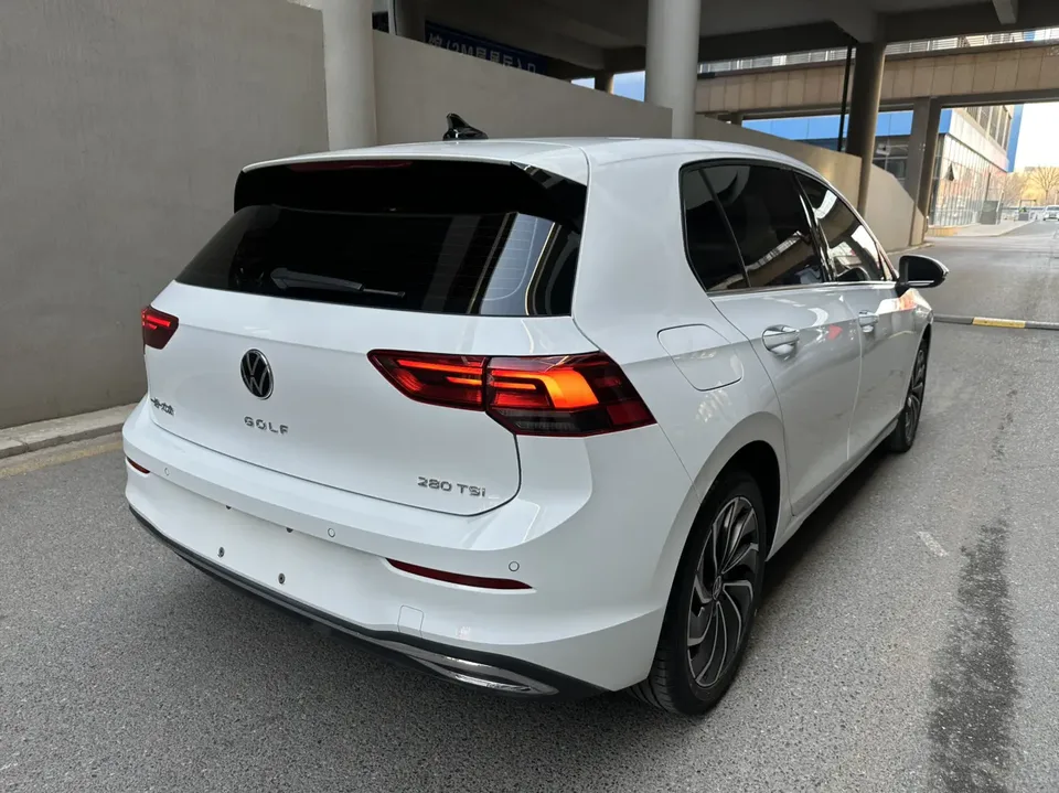 Volkswagen Golf 280TSI DSG 30th Anniversary Edition 2022 — миниатюра 5