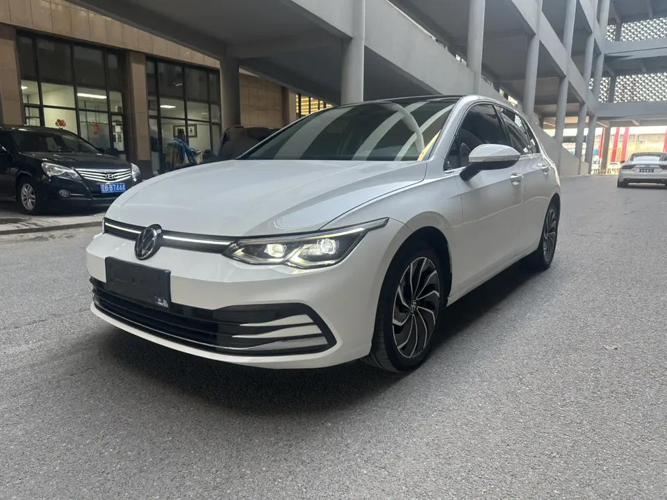 Volkswagen Golf 280TSI DSG 30th Anniversary Edition 2022 — фото 1, купить с доставкой в Москву