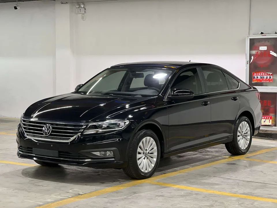Volkswagen Lavida Lavida 2022 Lavida 2022 280TSI DSG Comfort Edition 2022 — photo 1, buy with delivery to Moscow