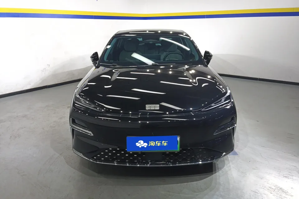 Geely Galaxy Star 8 PHEV 2025