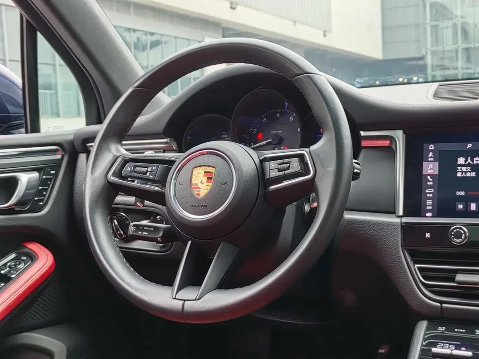 Porsche Macan Macan 2022 Macan 2.0T 2023 — thumbnail 3