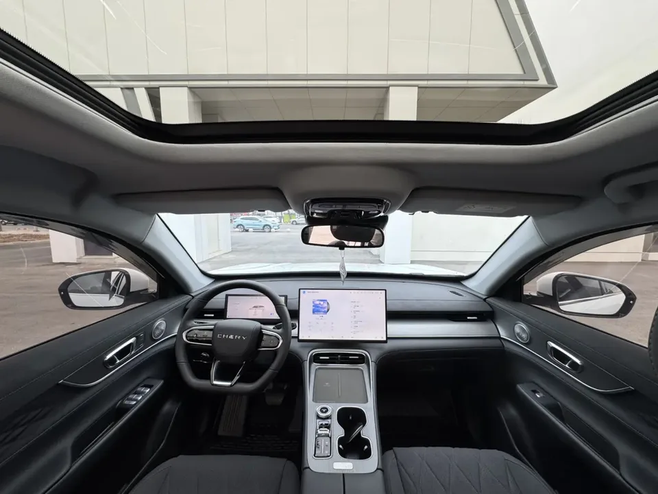 Chery Tiggo 8 PLUS C-DM Tiggo 8 PLUS C-DM 2025 1.5T Luxury Edition 2025 — миниатюра 4